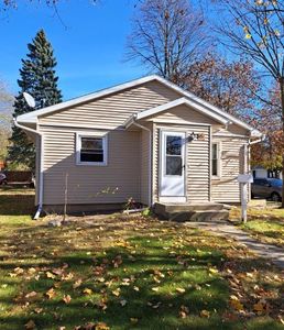 606 N 4th Ave, Sturgeon Bay, WI, 54235