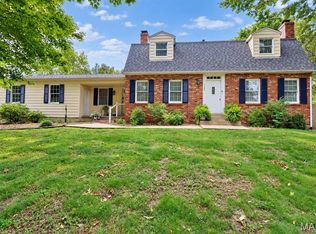 1104 Indian Creek Rd, Lebanon, MO 65536