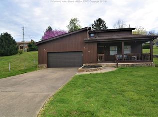 6021 Leonard Heights Ln, Charleston, WV 25312