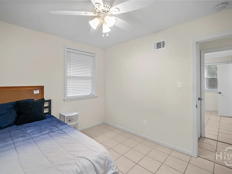 527 Red Oak Dr — Photo 12