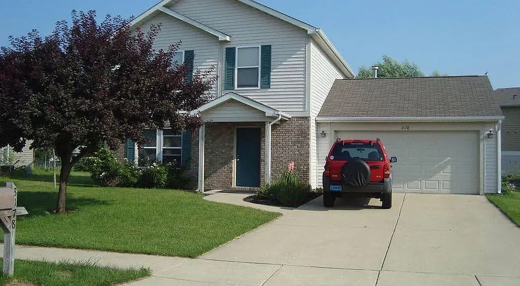 3 bed, 2.5 bath, 1460 sqft, $1,995 — Photo 1