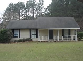 1128 Baymeadows Dr E, Douglas, GA 31535