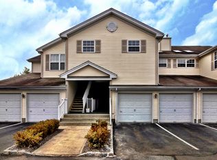 96 Potomac Dr, Basking Ridge, NJ 07920