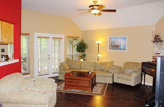 5th image of 3732 Chantal Cir