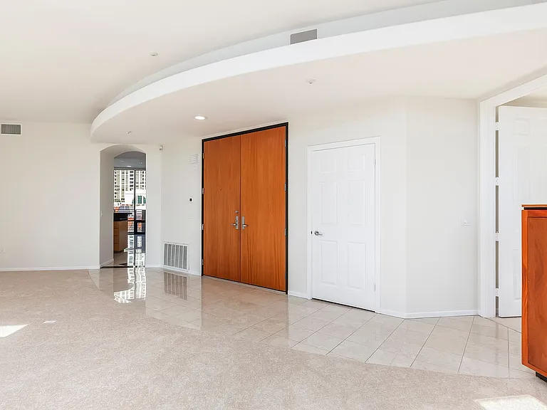 611 G St #321 — Photo 42