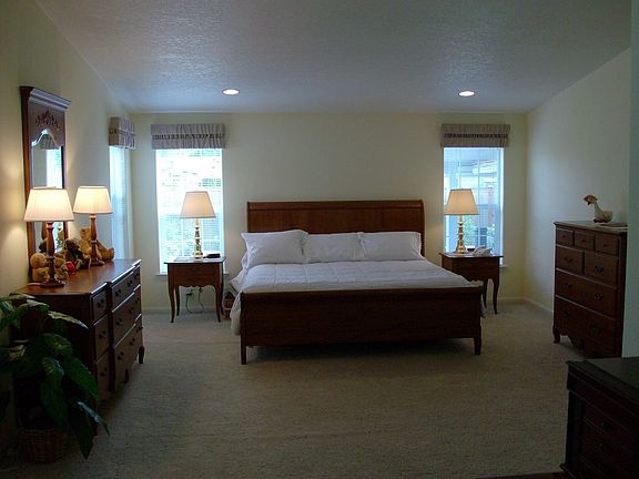 5th image of 10005 196th Street Ct E #64