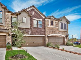 3736 Lancer Cir, Pearland, TX 77581