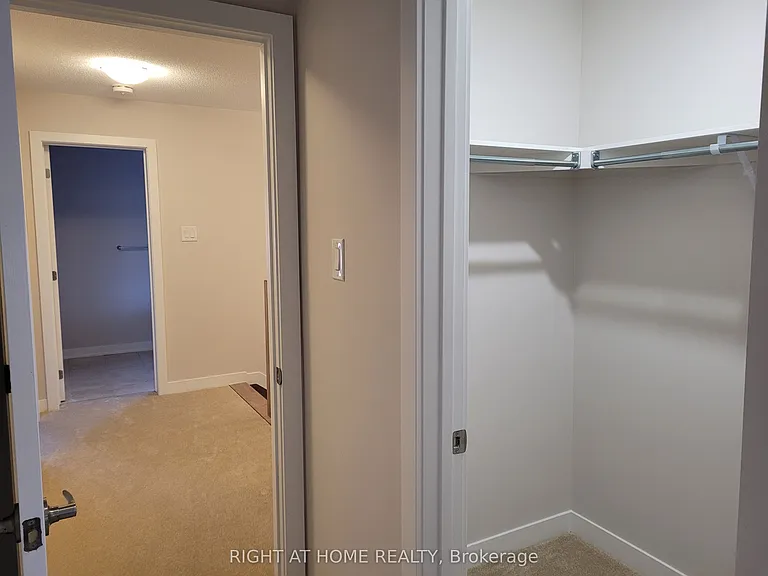 12 Focality Cres — Photo 22