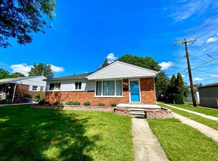 36686 Ann Arbor Trl, Livonia, MI 48150