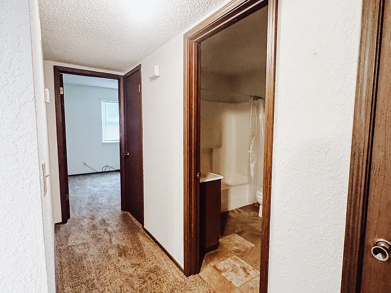 2201 Woodland Ave #7 — Photo 14