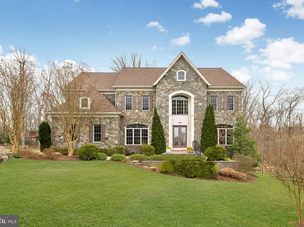 8908 Bells Mill Rd, Potomac, MD 20854