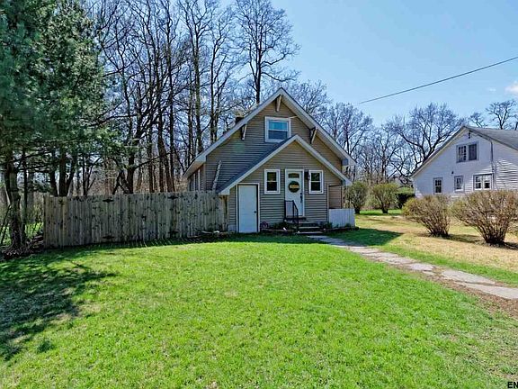 2nd image of 112 Hazlett Ln