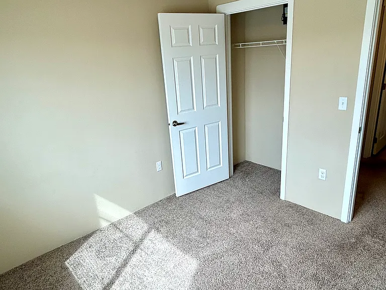 Secondary bedroom