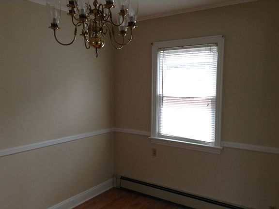 3rd image of 15 Whittier St