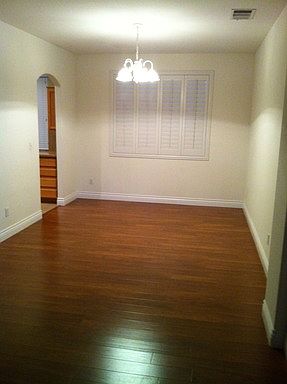 3rd image of 7824 Pink Ginger St