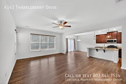 Beautiful floorplan with stylish finishes! — Photo 3