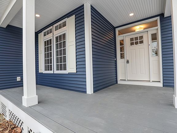 2nd image of 3 Whiting Farm Drive Lot 6-1 The Hannah
