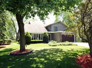 40W977 Plank Rd, Hampshire, IL 60140