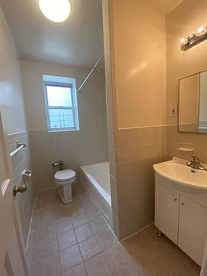 Rented by Kew Forest Realty Inc | media 14
