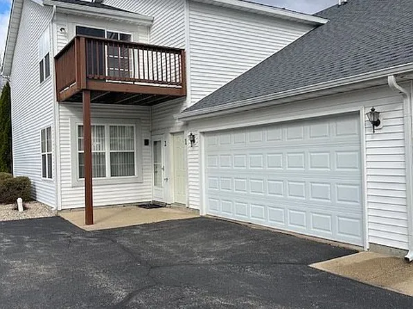 10184 Metalmark Ln Unit 1, Roscoe, IL 61073