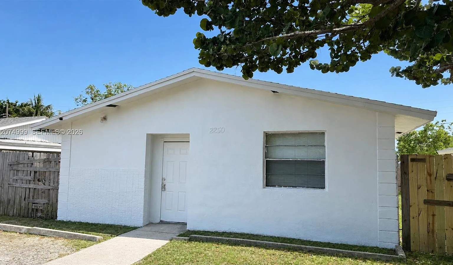 Collier City — Photo 2