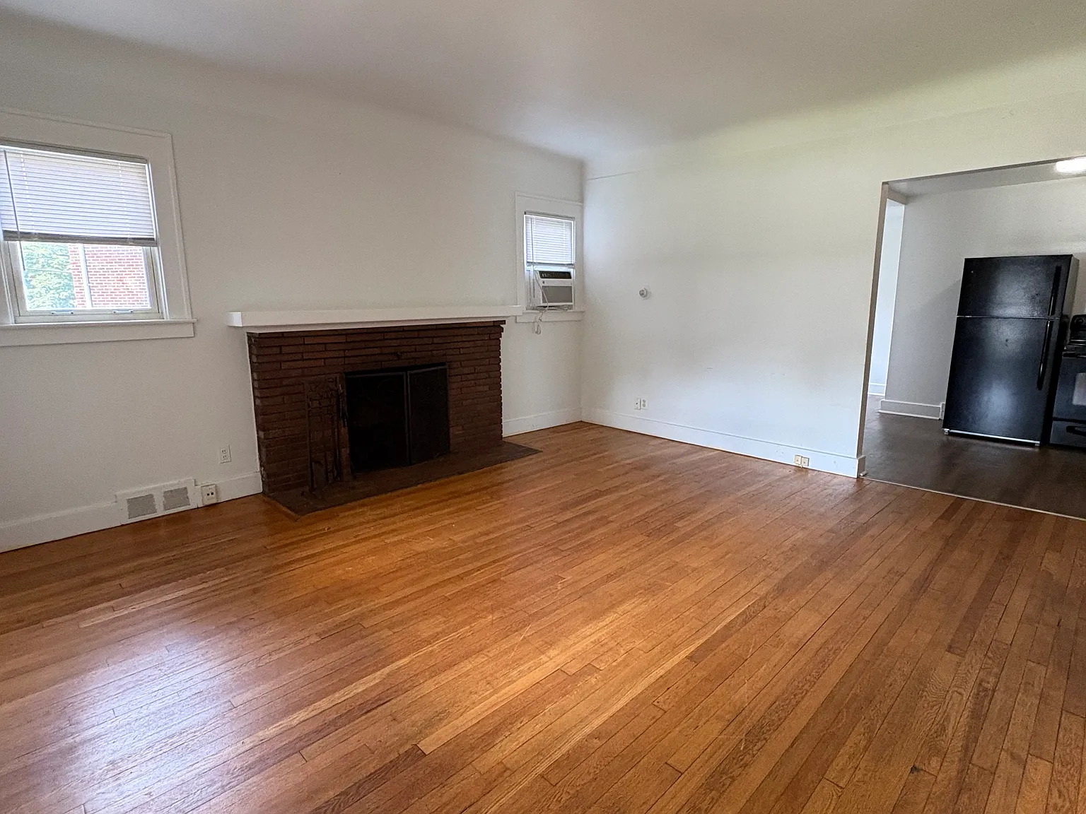 1508 Crooks Rd — Photo 4
