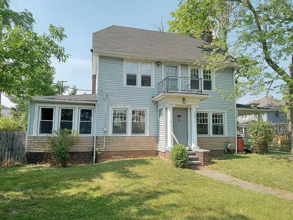 Lakeshore Blvd Front
