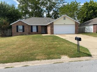 915 Fieldstone Ct, Centerton, AR 72719