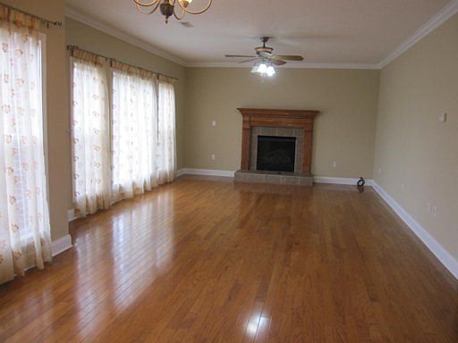 5th image of 2512 Wild Fern Ln