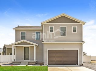 1142 E Caitlyn St, Eagle Mountain, UT 84005