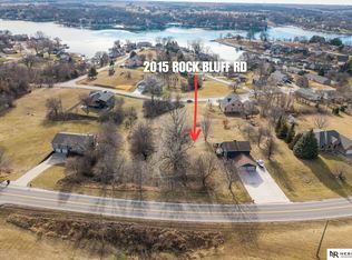 2015 Rock Bluff Rd, Plattsmouth, NE 68048