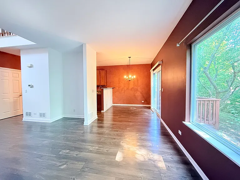 2307 Stoughton Dr — Photo 7