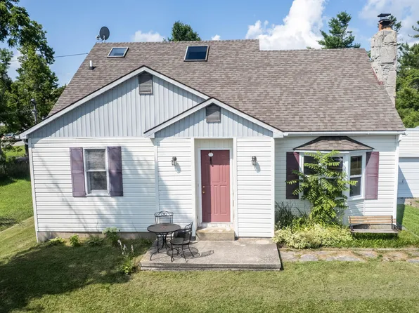 722 S Huron St, Cheboygan, MI 49721