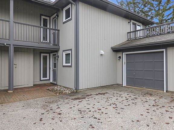 3rd image of 810 Suncrest Cir