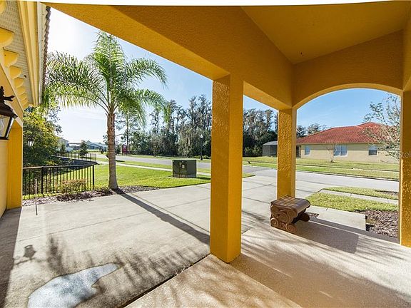 5th image of 871 Marcello Blvd