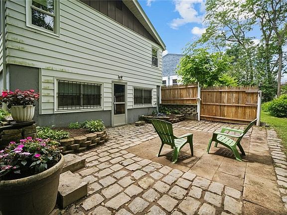 5th image of 573 3rd Ave