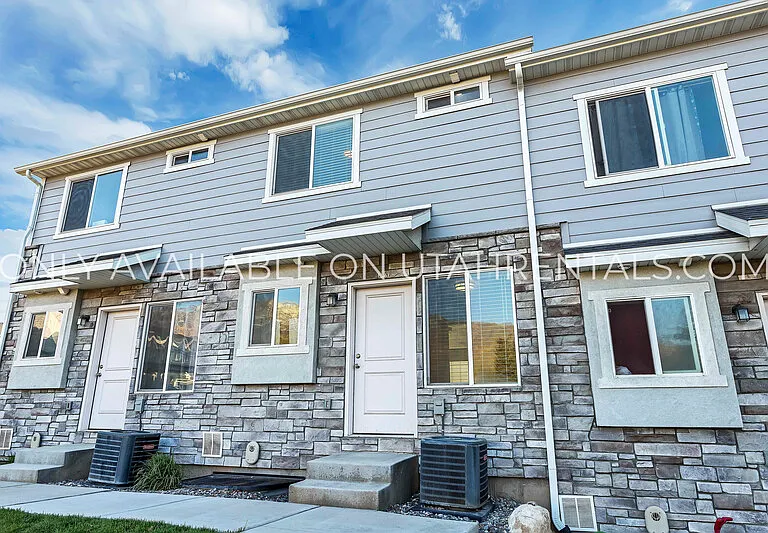 78 N 300 W — Photo 4