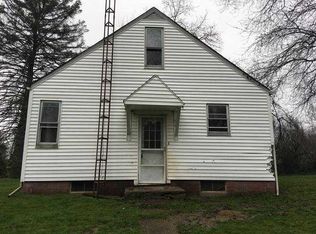 9104 Scott St, Louisville, OH 44641