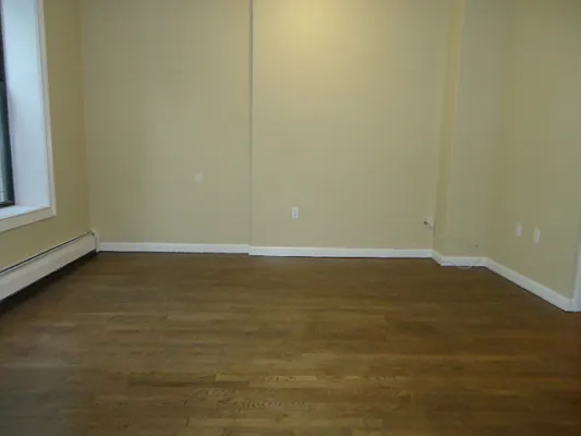 Rented by Hakeem Shahid, LREB | media 4