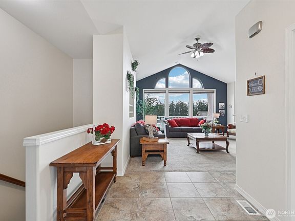 3rd image of 14 Zermatt Court