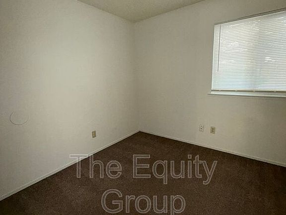 4th image of 1314 W Elowin Ave