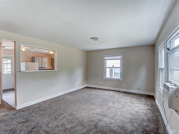 3rd image of 4720 Burkhardt Ave