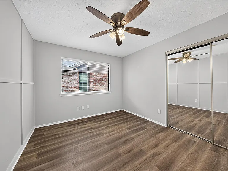 758 Rolling Mill Dr — Photo 31