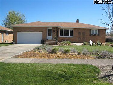 1st image of 1069 N Skyline Dr
