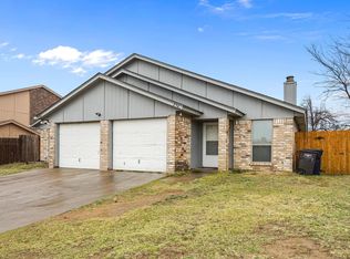 2740 Countryside Ln, Fort Worth, TX 76133