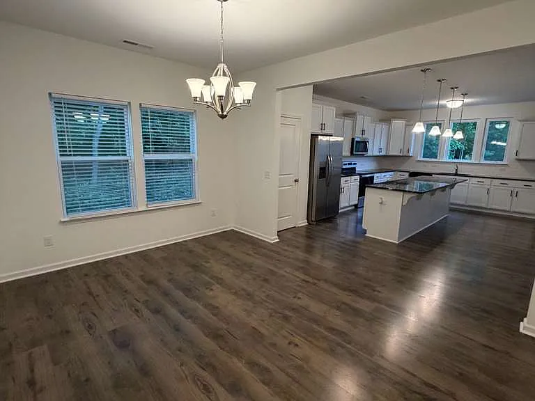 4038 Monteray Cir — Photo 7