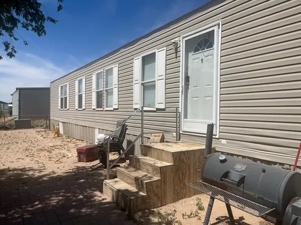 1400 W 2nd St, Monahans, TX 79756