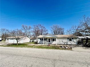 1704 S Jefferson St, Paris, IL