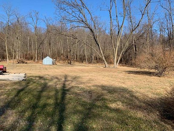 3rd image of 25 Blue Jay Ln