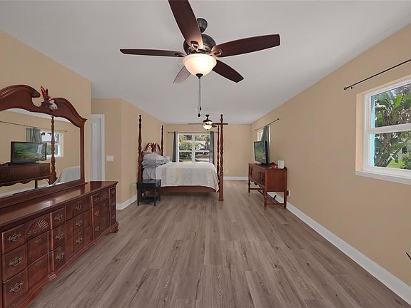 5th image of 22002 DARLEY PLACE